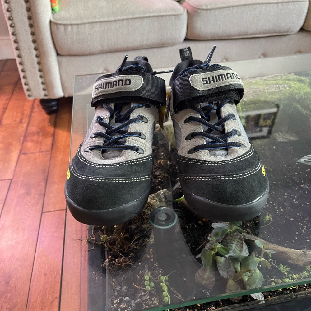 Shimano SH-M037 Mountain Bike Shoe in Grey size 40 NWT womens 8- mens 7